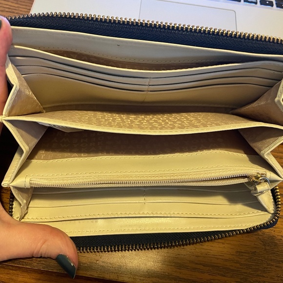 Beautiful Kate Spade Cabana Tile Lacey Accordion Wallet - Picture 7 of 7